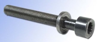 Cylinder Head Bolts